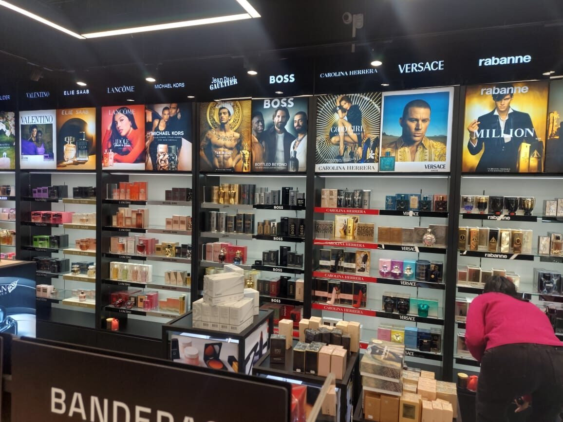 Bandera fragrance hall illuminated lightboxes